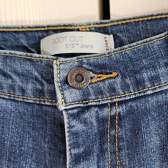 Levi's 515 Women's Med Wash Boot Cut Jeans Size 12 Zip Button Closure Western - Picture 5 of 11